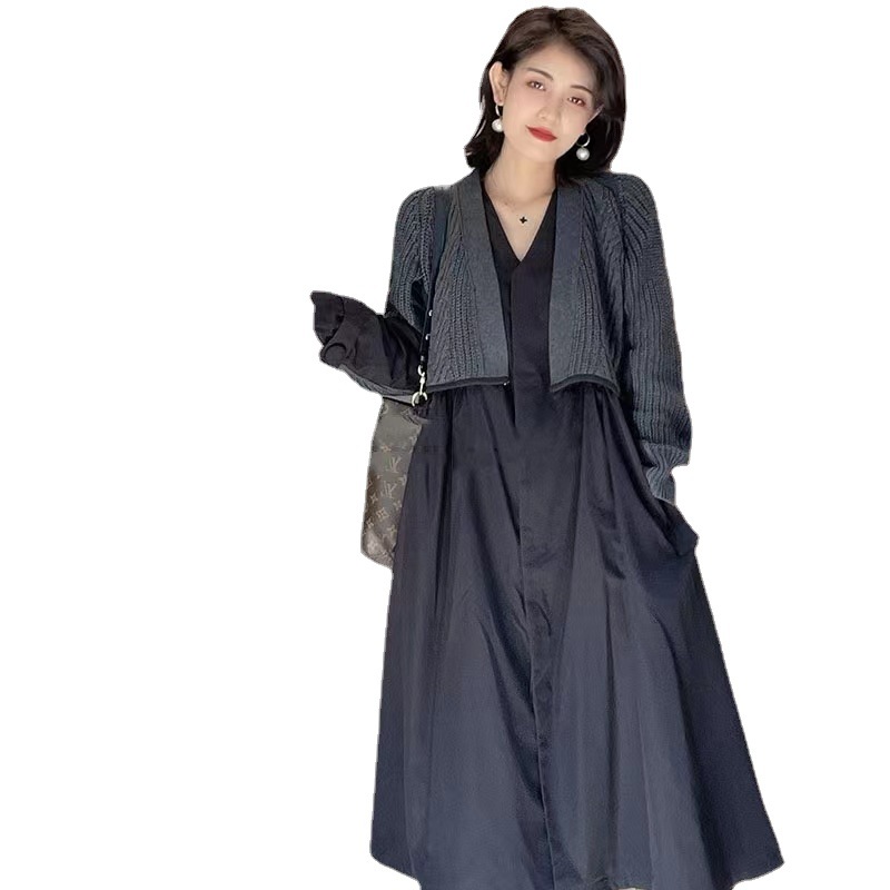 Early autumn long-sleeved dress for women 2022, high-end, elegant, slimming, stylish, versatile knitted shawl, fake two-piece set Item Picture