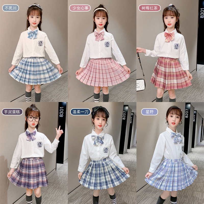 2022 Spring and Autumn New stylish Children's suit plaid skirt set, a three-piece set for little girls details Picture