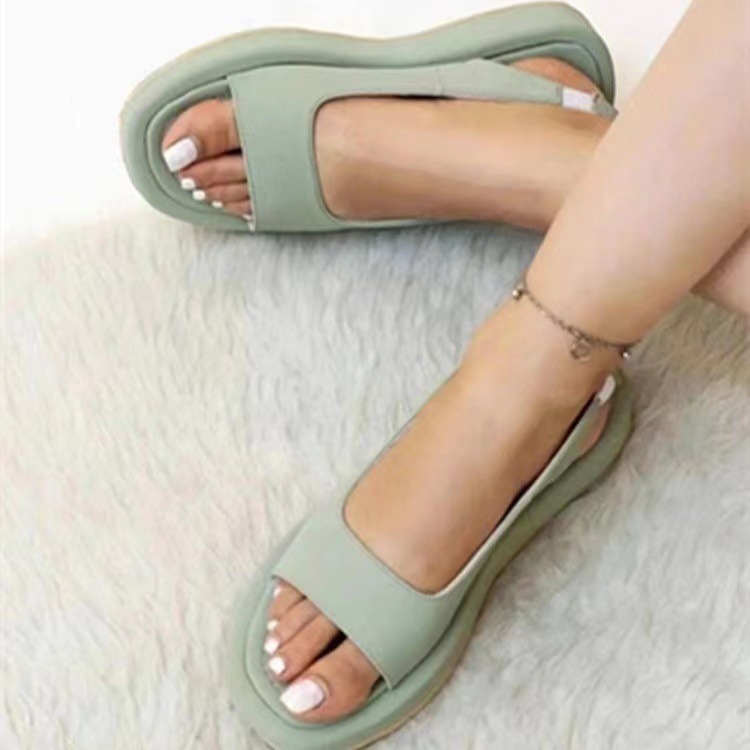 2023 Summer New Solid Color Women's Sandals Europe And The United States 35-43 Foreign Trade Women's Sandals Platform Sandals Application Scenario
