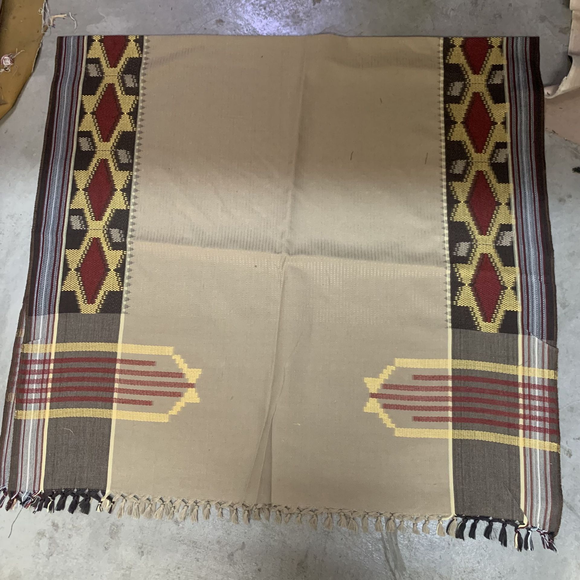 مريرة في اليمن العربي، منديل الصلاة في الشرق الأوسط details Picture