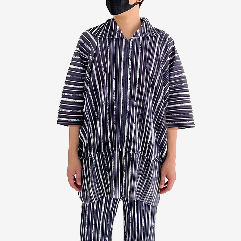 秋季风衣男装外套2022轻熟风男装风衣连帽条纹印花男披风外套潮牌