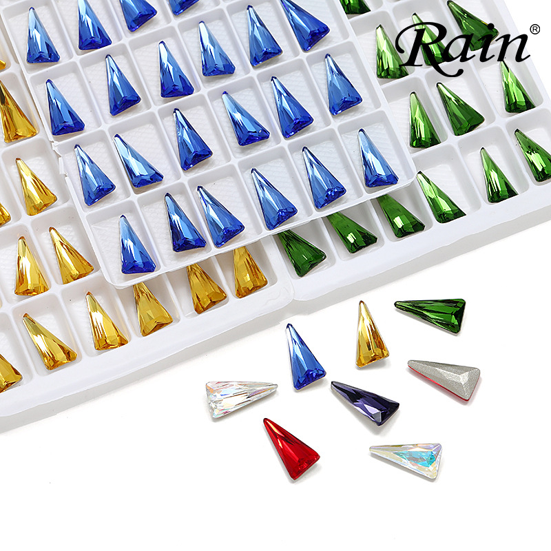 Factory direct sales of glass diamond jewelry, simple and elegant transparent triangular multi-color jewelry accessories