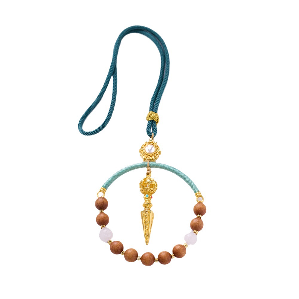 The same style of sandalwood car hangers for temples, Chinese-style car hangers, rearview mirror pendants, and safe car hangers for both men and women Item Picture