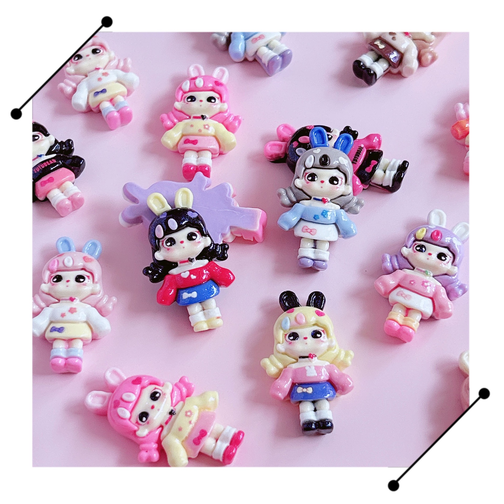 Rabbit-ear hair clips, resin accessories for cute girls, diy hair clips, hair accessory materials, brooches, accessories, stickers, pendants, decorations Application Scenario