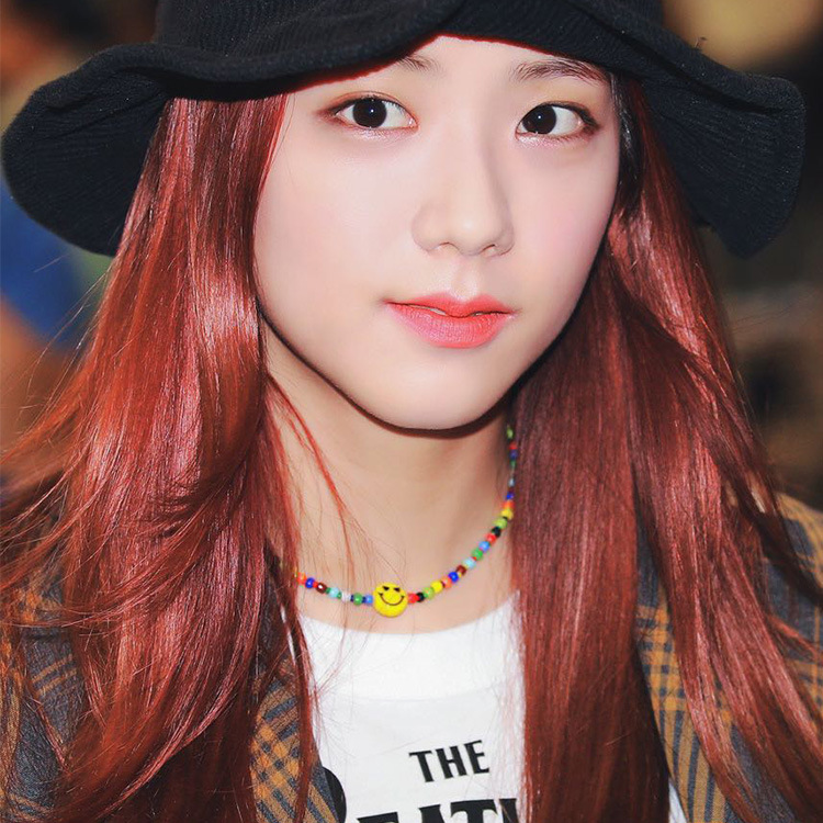 The same cute smiling face necklace as Yang Mi, super fairy-like colorful rice bead bracelet, collarbone chain, neck chain and neck chain for women in summer