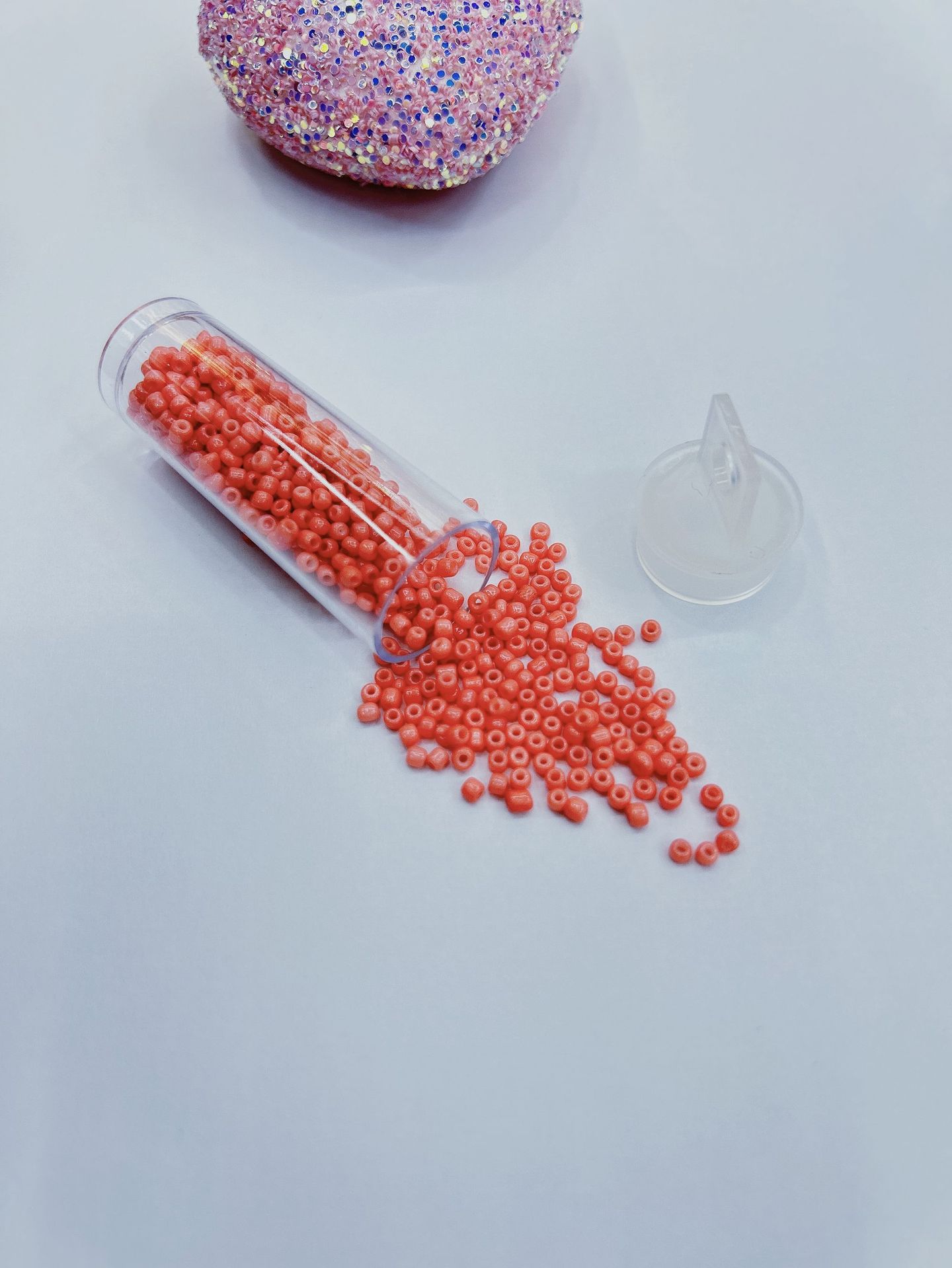Wholesale of cross-border colored lacquered rice beads 2/3/4mm glass rice beads in cans for diy bracelets, necklaces and beads Specification image