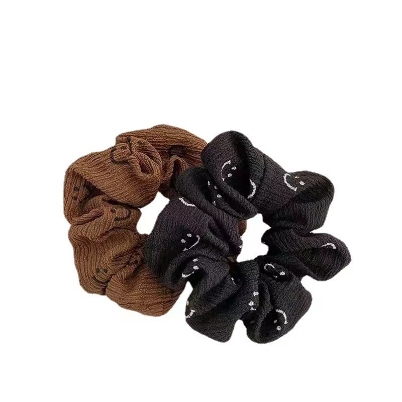 Autumn and winter Smiling large Intestine hair band 2-yuan store Korean version hair accessory headwear Simple milk tea-colored large intestine hair band women's hair tie Item Picture