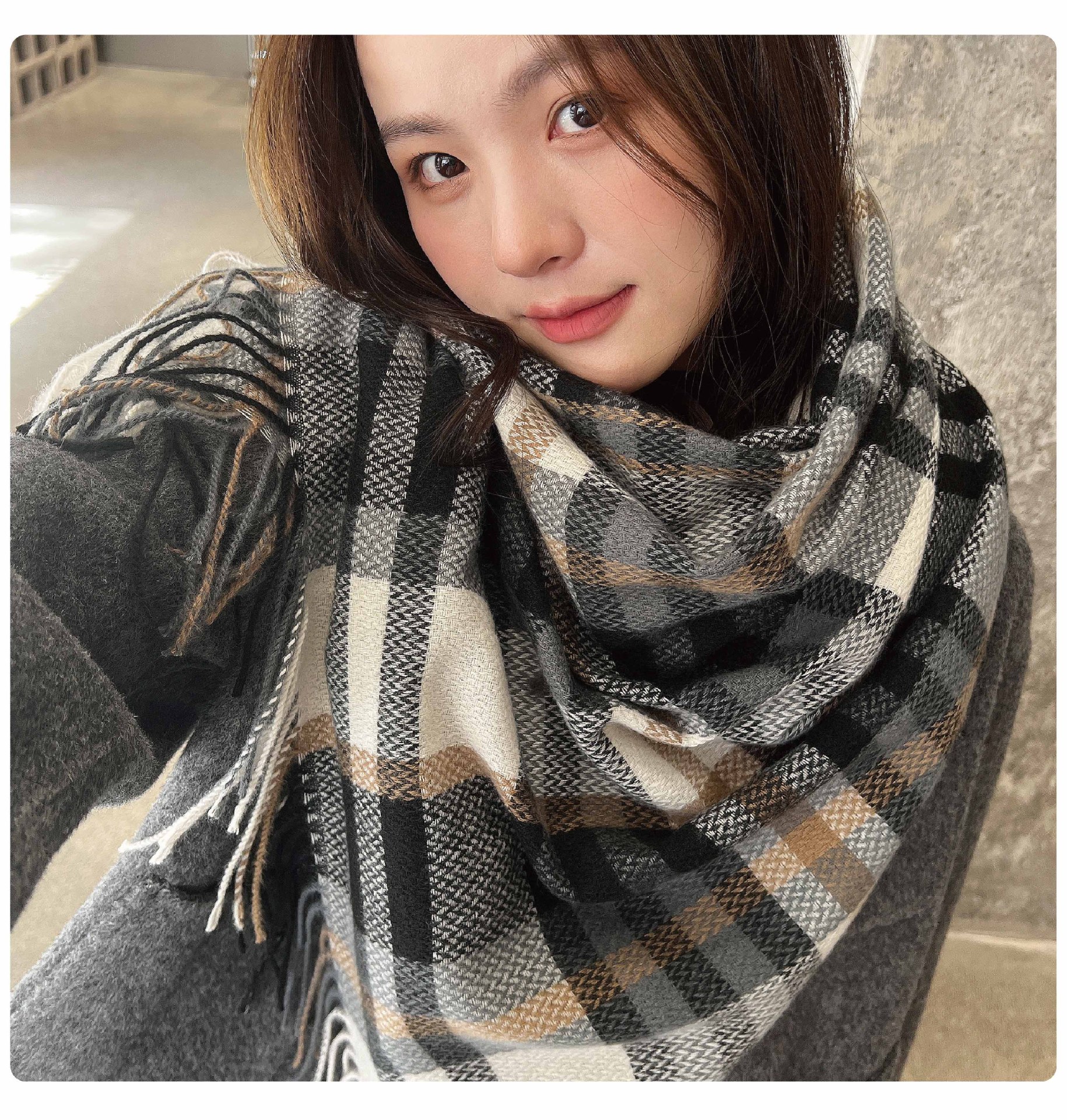 2025中长款加厚围巾韩国甜美保暖仿羊绒围巾格子披肩围脖女高级感详情16