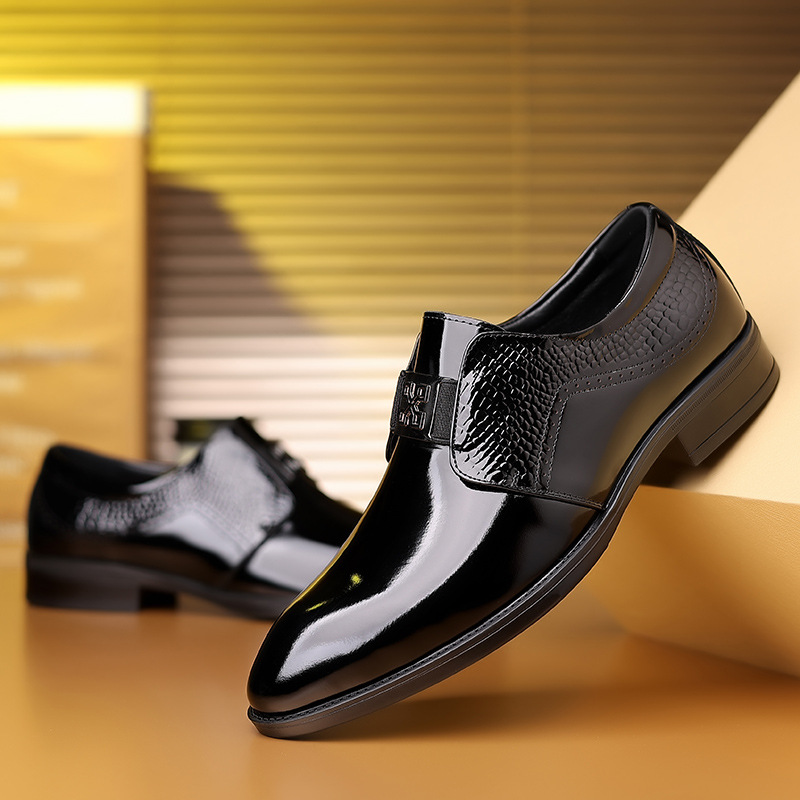 Bright leather shoes male British hair stylist shoes Korean version of leisure youth fashion brand male shoe head layer cowhide small leather shoes male