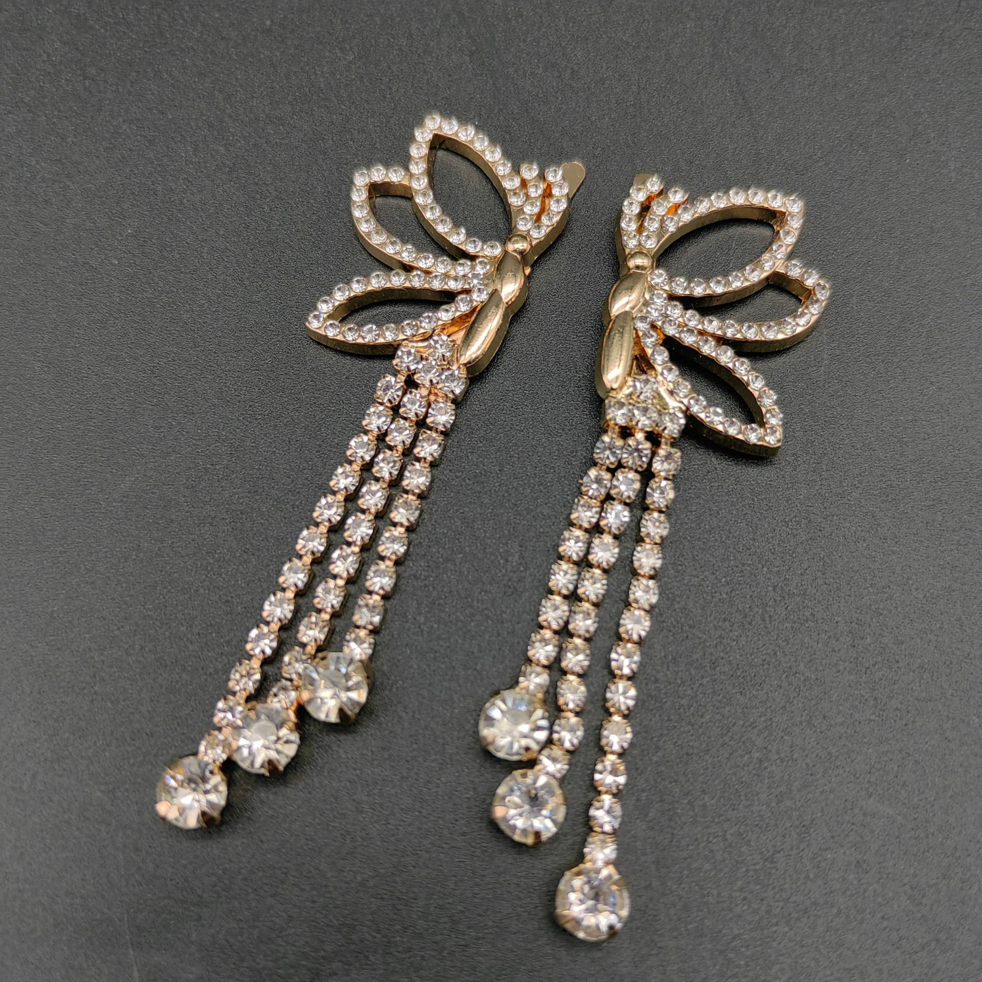 Wholesale Metal Tassel Shoe Accessories Diamond Chain Shoe Buckle Burn Welding Buckle Shoes Flower High Heels Clothes Bag Diy Accessories Specification drawing
