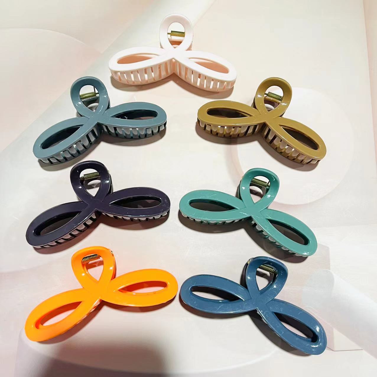 Glasses gripper 12/ pack 1200/ box, fashionable hair gripper, plastic gripper, colored hair gripper, straight gripper, popular hair gripper 1 yuan supply details Picture