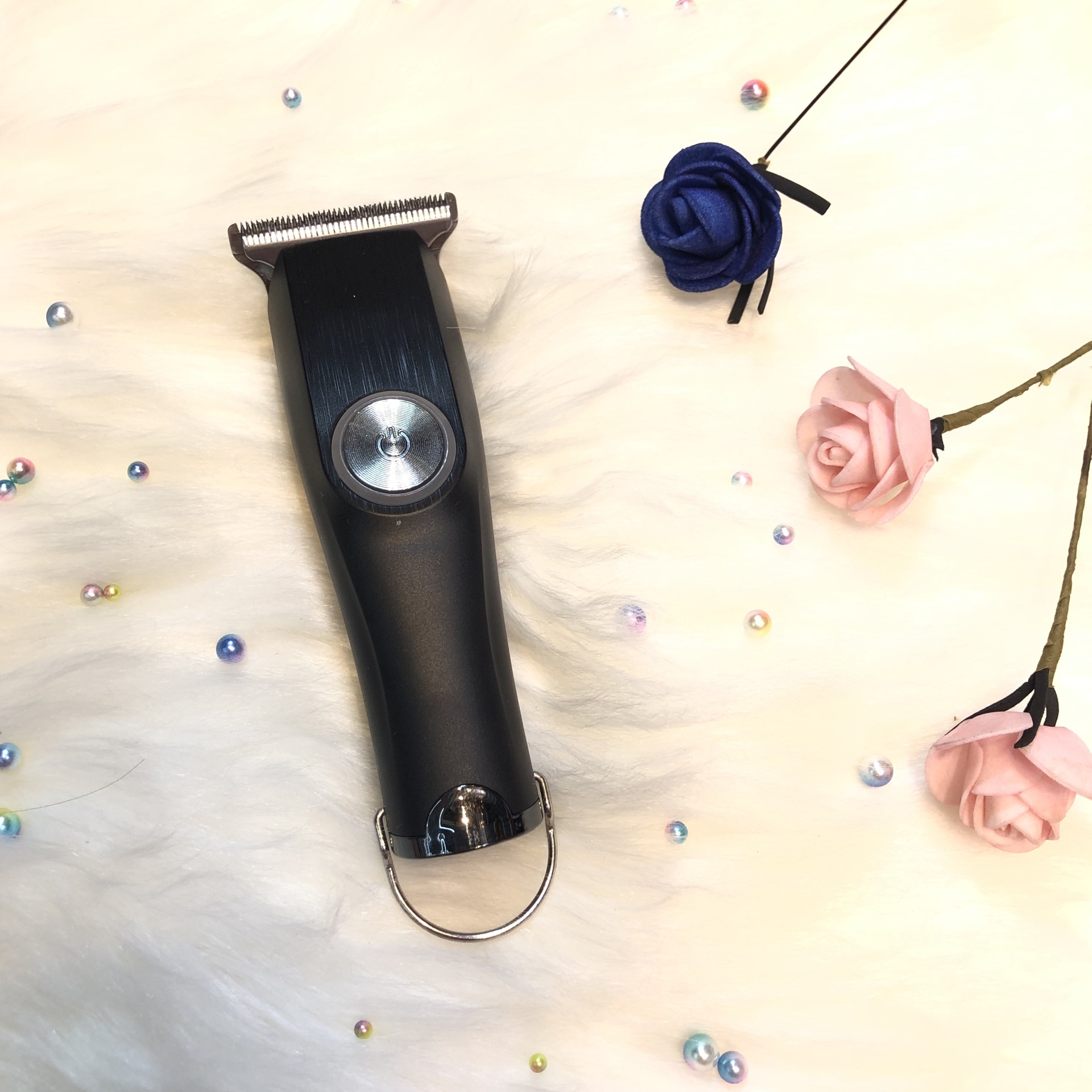 CRONIER CR-830 Cross Border Hair Clippers USB Rechargeable Hair Salon Electric hair clippers Electric hair clippers Application Scenario
