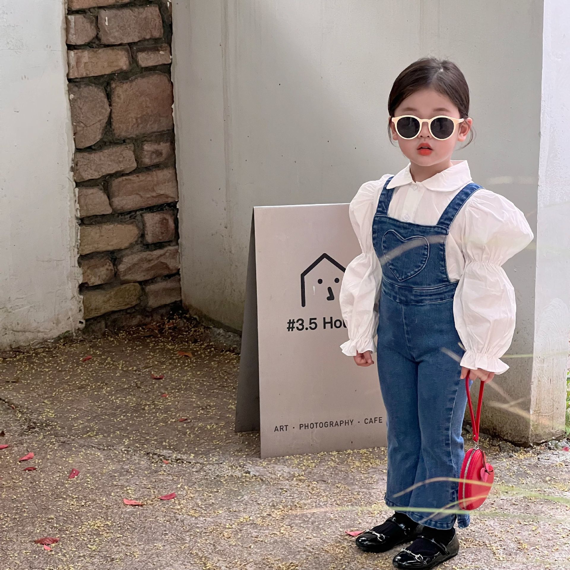 2022 Autumn Korean Edition Girls' Elastic Slimming Love Denim Overalls, Children's denim slimming Overalls flared pants