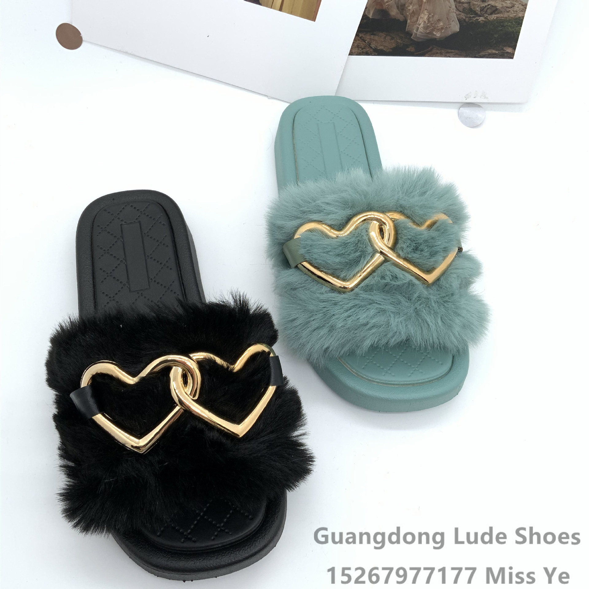 2022 New Women's Slippers Fuzzy Slippers Fashion Love Metal Buckle Soft Sole Thick Slippers Guangzhou Women's Shoes