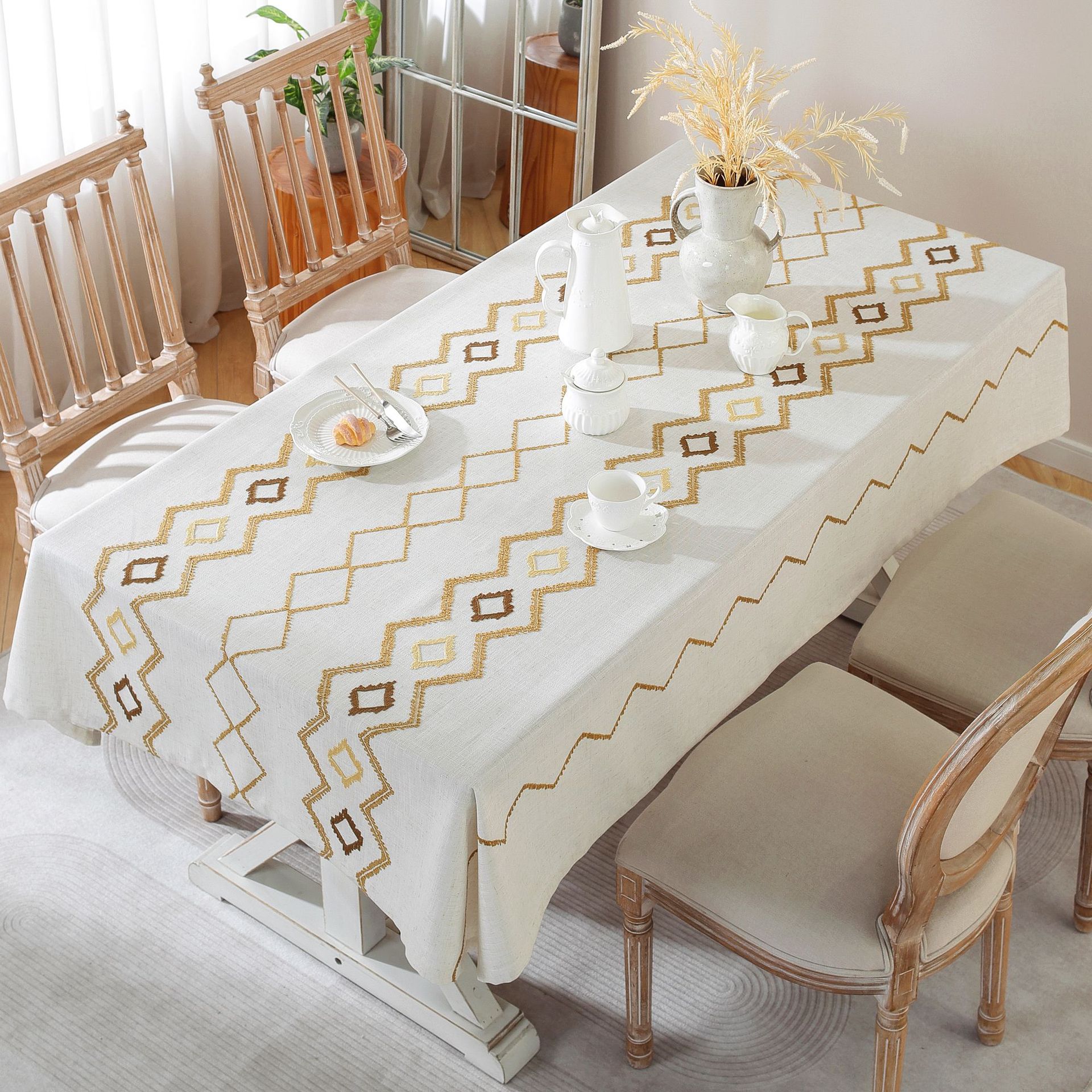 Amazon's new Nordic light luxury high-end cotton and linen three-dimensional embroidered tarpaulin art tablecloth with vertical stripes is fashionable details Picture