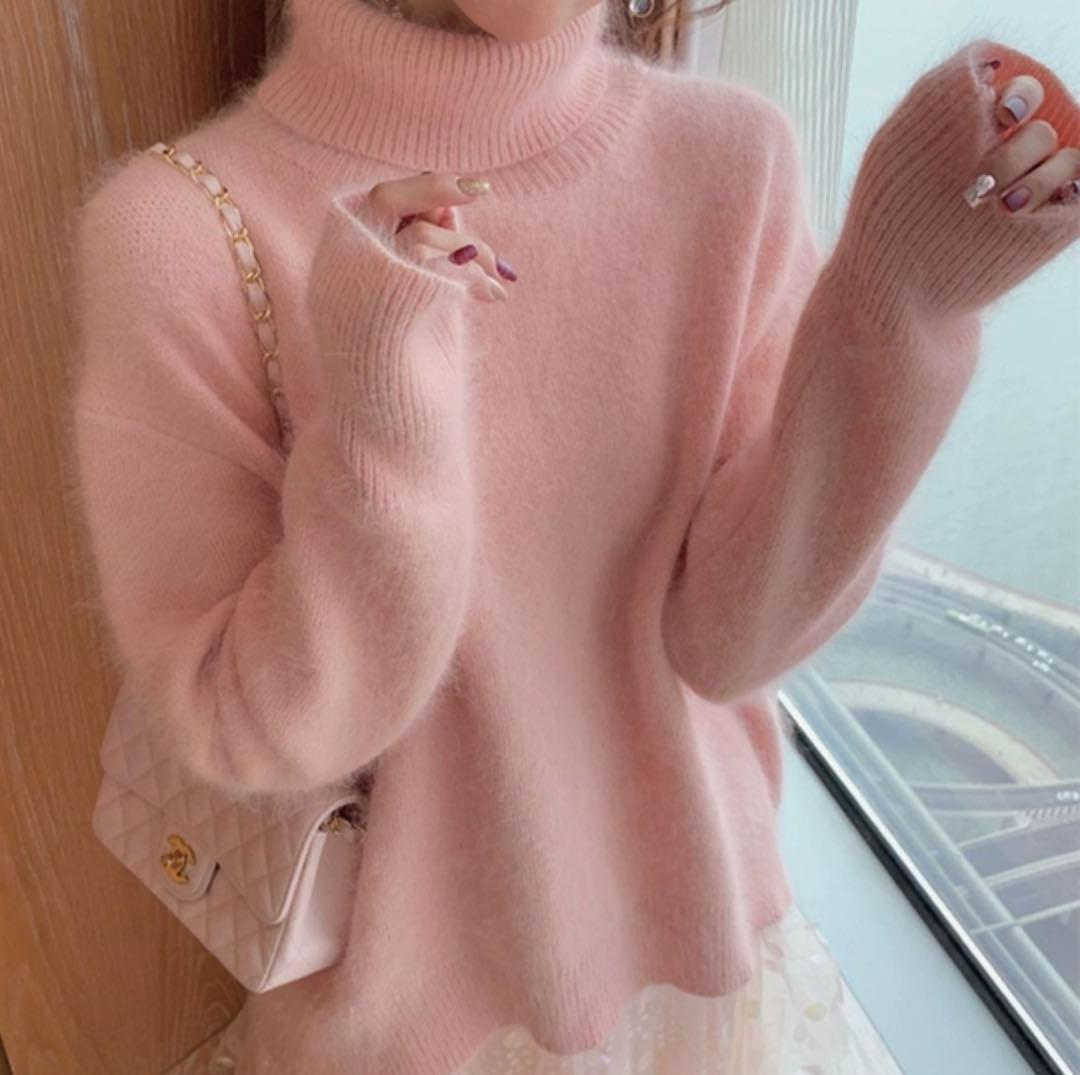 White Turtleneck Mink Fuzz Coat Female Winter Thickened 2023 New Foreign Relaxed Lazy Wind With A Base Shirt details Picture