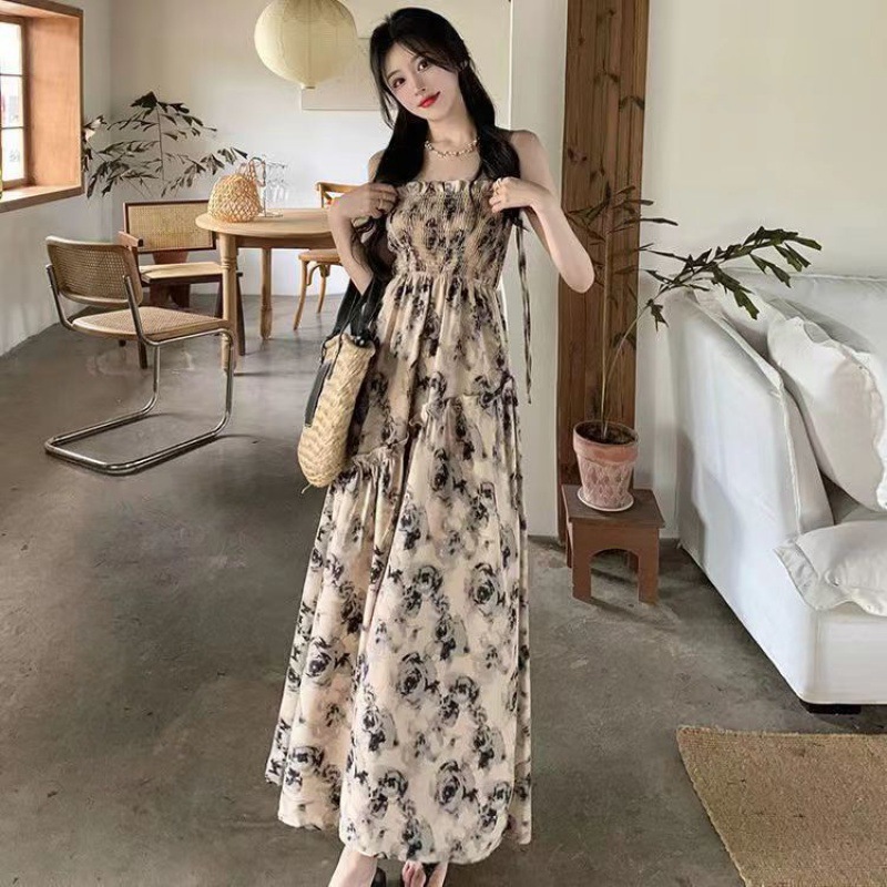 2024 New summer rose floral pleated halter dress for women, a French waist-cinching and slimming long dress with the charm of a noble lady Specification image