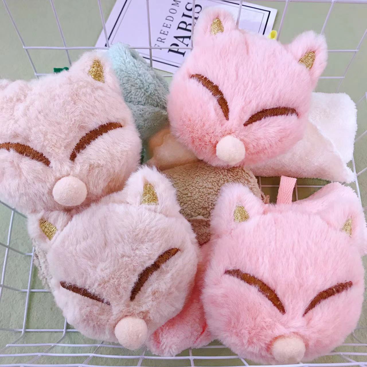 The charming and versatile household hand towels for both adults and children, as well as wedding gifts, can be hung and absorb water details Picture