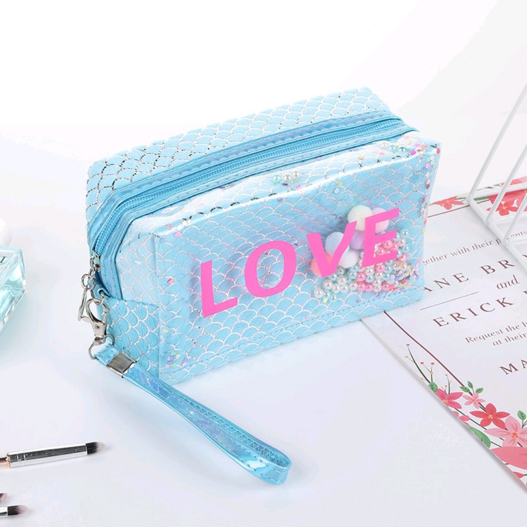 Japanese and Korean style iridescent fish-scale pattern cosmetic bag, popular creative design sense toiletry bag, portable LOVE storage bag batch details Picture