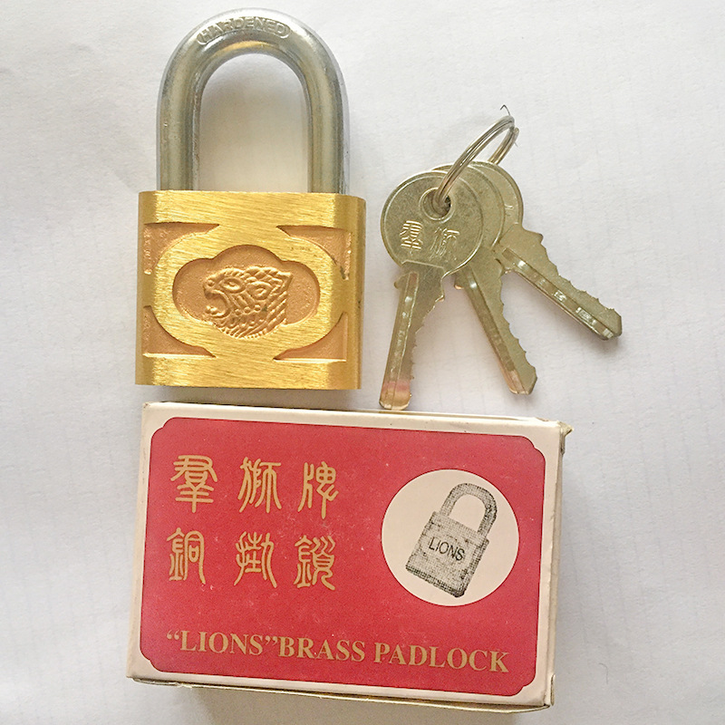 Die-cast copper padlock details Picture