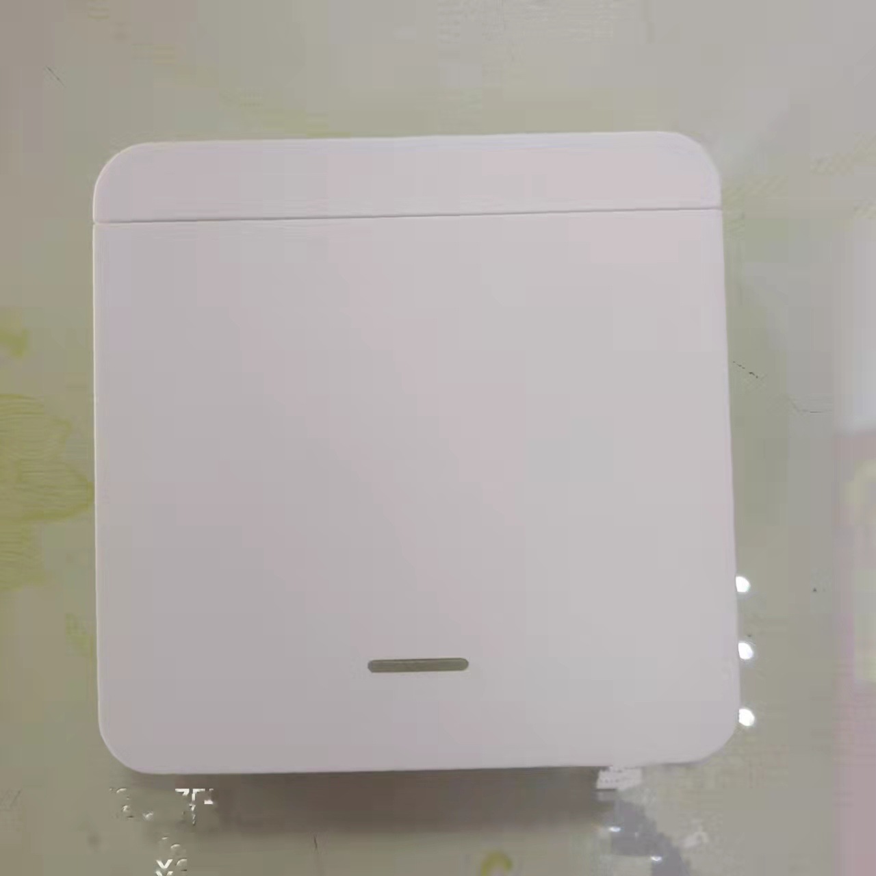 遥控开关免布产品图