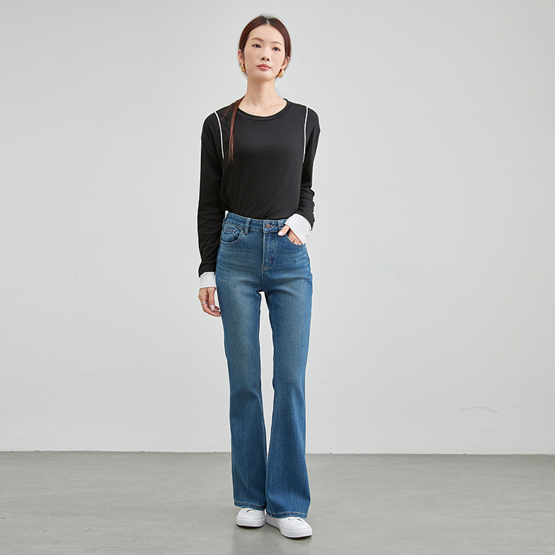 2025新款女装牛仔裤秋季韩风微喇高腰简约显瘦修型舒适简约喇叭裤