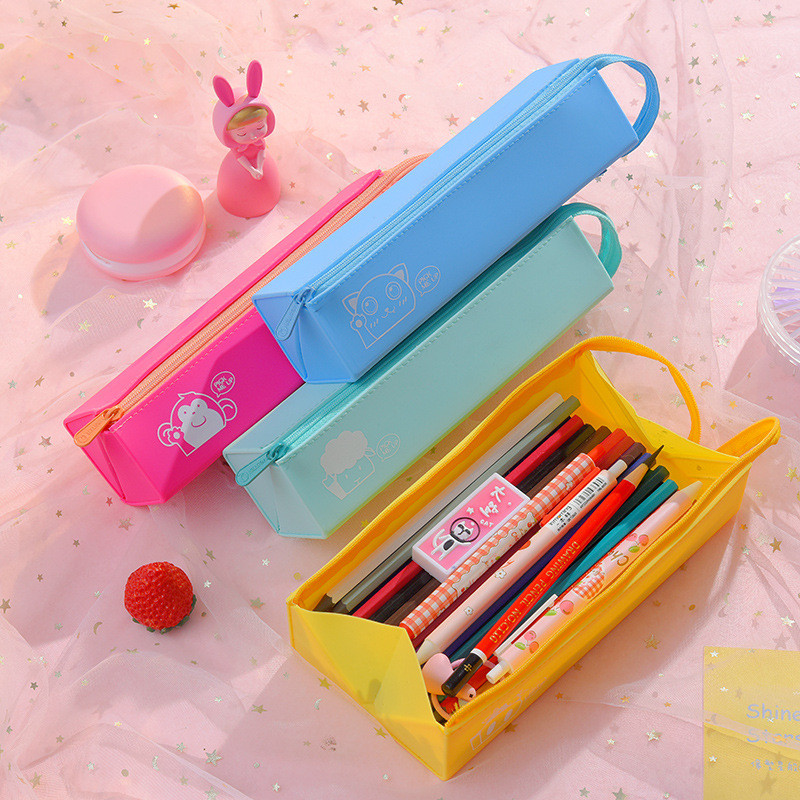 Factory direct supply silicone pen cases with cute cartoon animals, large-capacity storage, waterproof stationery for primary and secondary school students