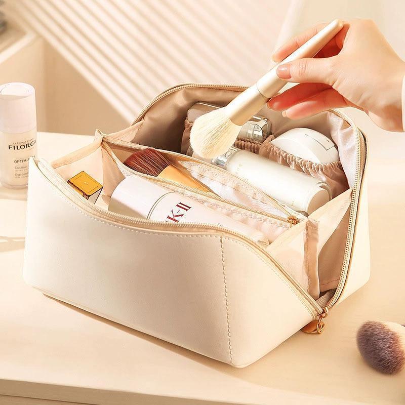 The 2023 new portable toiletry and storage bag for women, a large-capacity travel multi-functional princess makeup brush bag details Picture