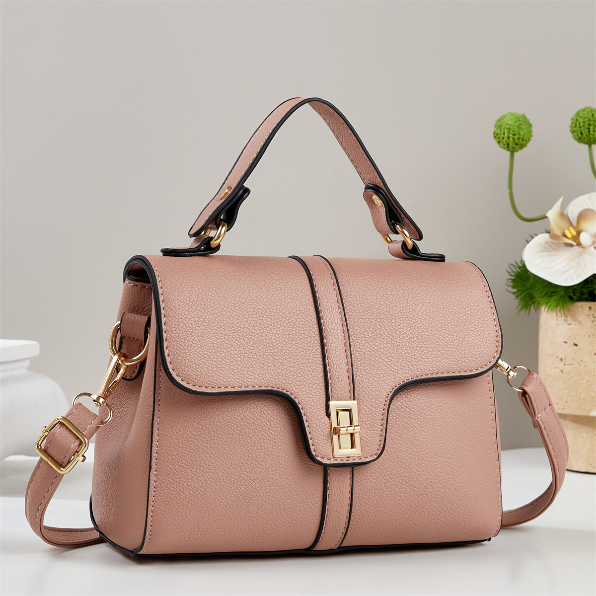 Bolso de mujer 2025 nuevo bolso de moda mujer estilista moda atmosférica bolso de mujer un hombro bolso de mano crossbody una pieza de reemplazo de cabello details Picture