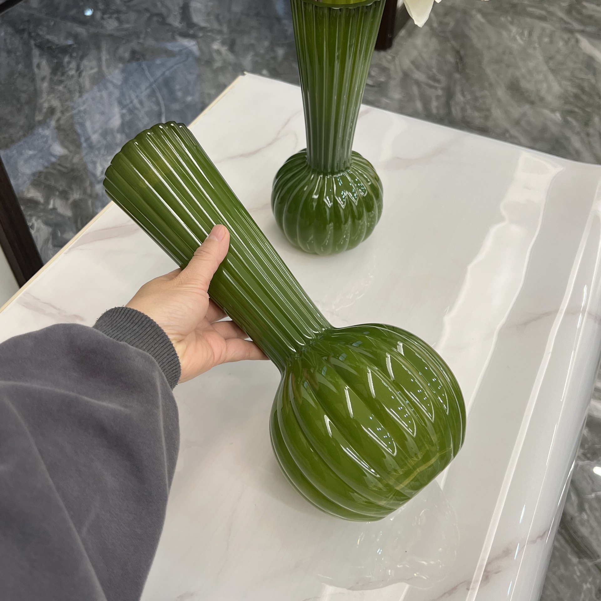 装饰花瓶细节图