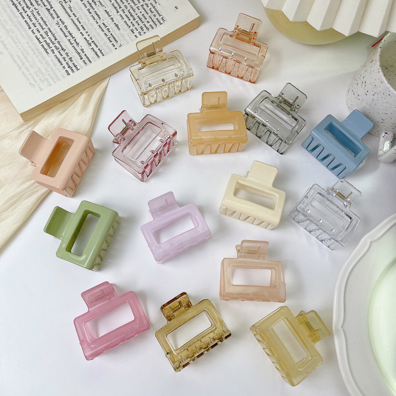 国潮系列春夏款树脂抓夹少女气质发夹简约几何盘发鲨鱼夹果冻色马尾夹发饰