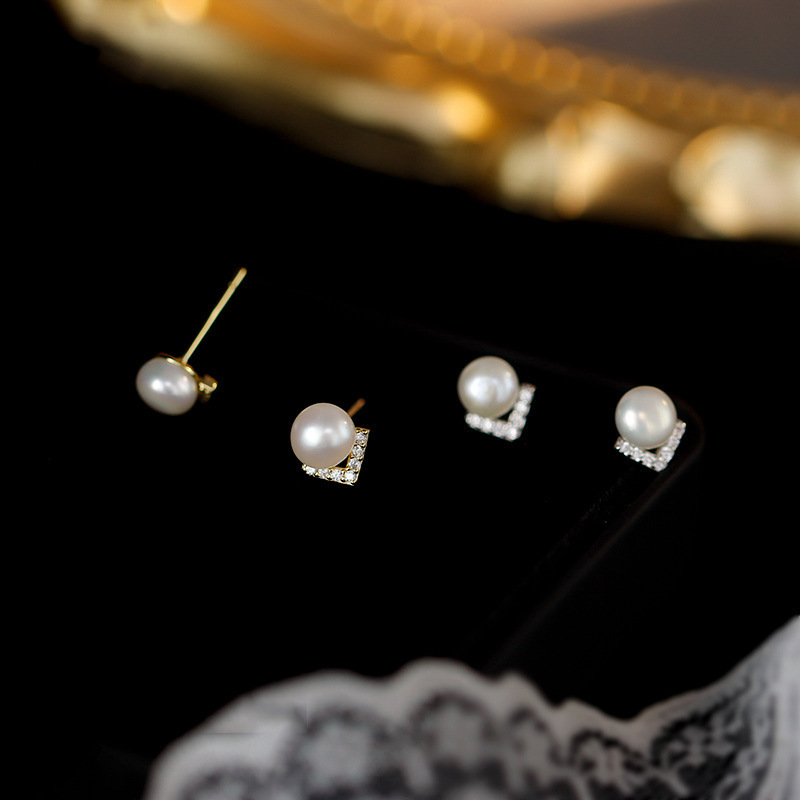 Light Luxury High-Grade Pearl Earrings Female 2023 New Explosive Earrings Exquisite Temperament Earrings Gifts Wholesale Item Picture