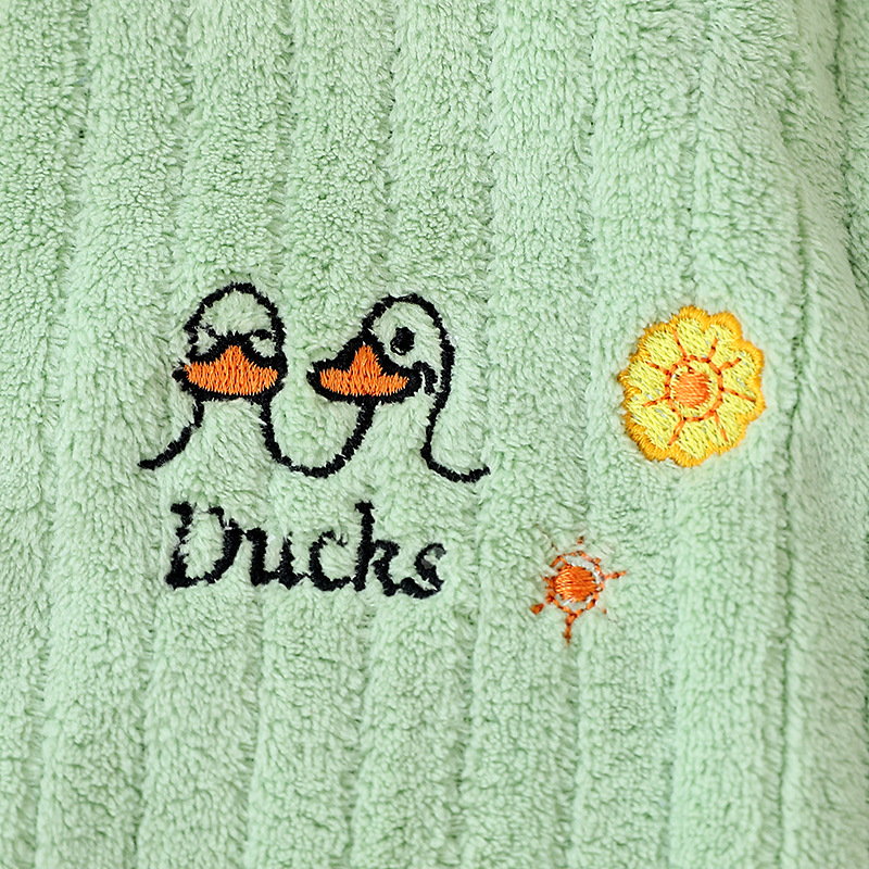 Woven coral fleece towels, children's towels, water-absorbing plain dry hair towels, soft edge-wrapped gift towels, and can be embroidered with logos details Picture