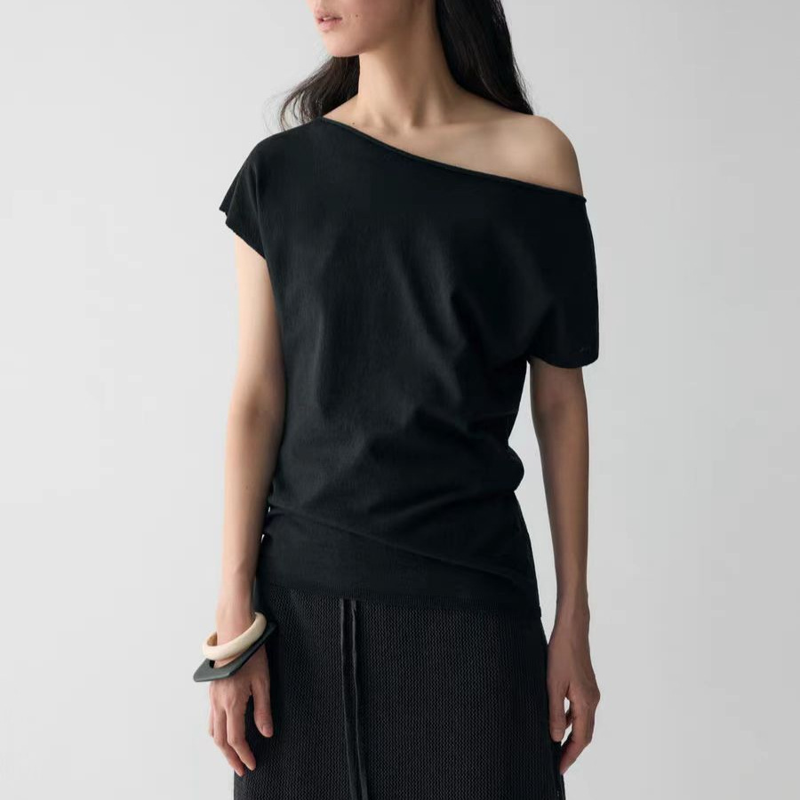 A new summer T-shirt for women with a small flying sleeve knitted pullover details Picture