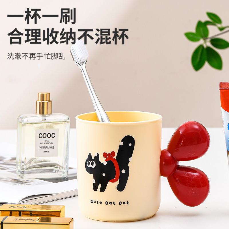 餐具水杯实物图