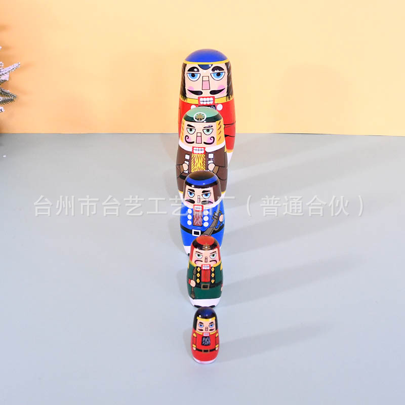 俄罗斯套娃荷木磨削卡通玩具士兵彩绘儿童节日小礼物装饰摆件现货