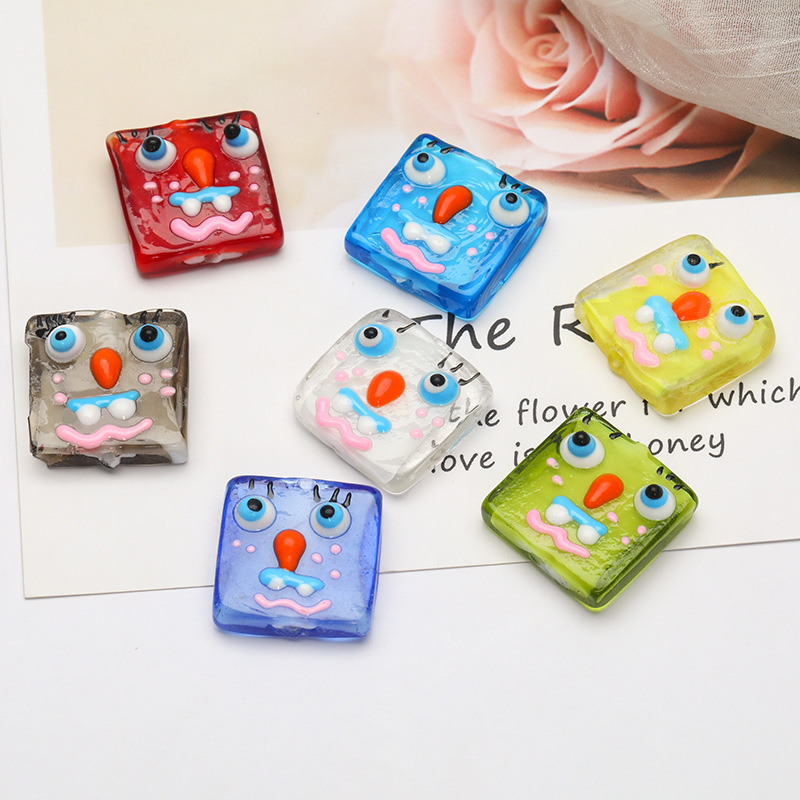 Hanyu Yuan hand-painted funny SpongeBob SquarePants glass beads, cute cartoon DIY handmade jewelry accessories, beaded materials details Picture