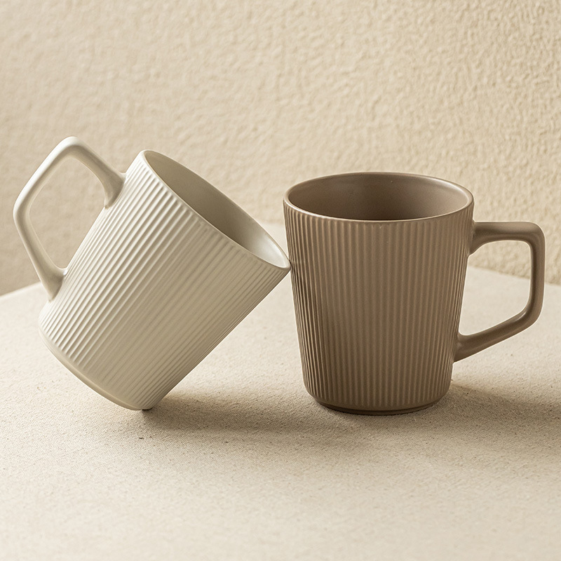 Simple style vertical pattern ceramic water cups, high appearance level, household large-capacity mugs, couple cups, office use wholesale Application Scenario