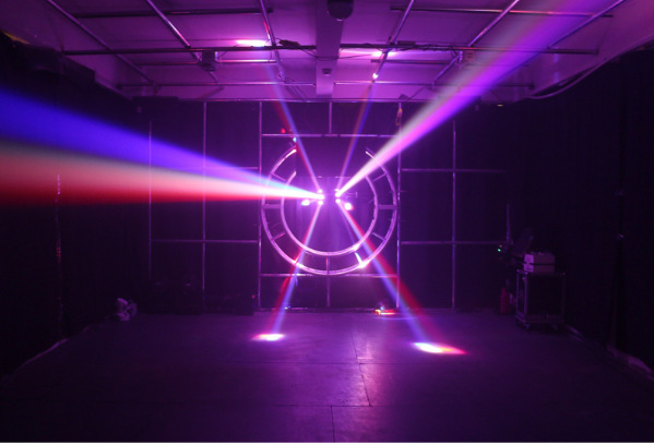 Double-head 12 or 16 beam lights, single-head moving head lights, private room ktv flashlights, stage lights, rotating laser lights Application Scenario