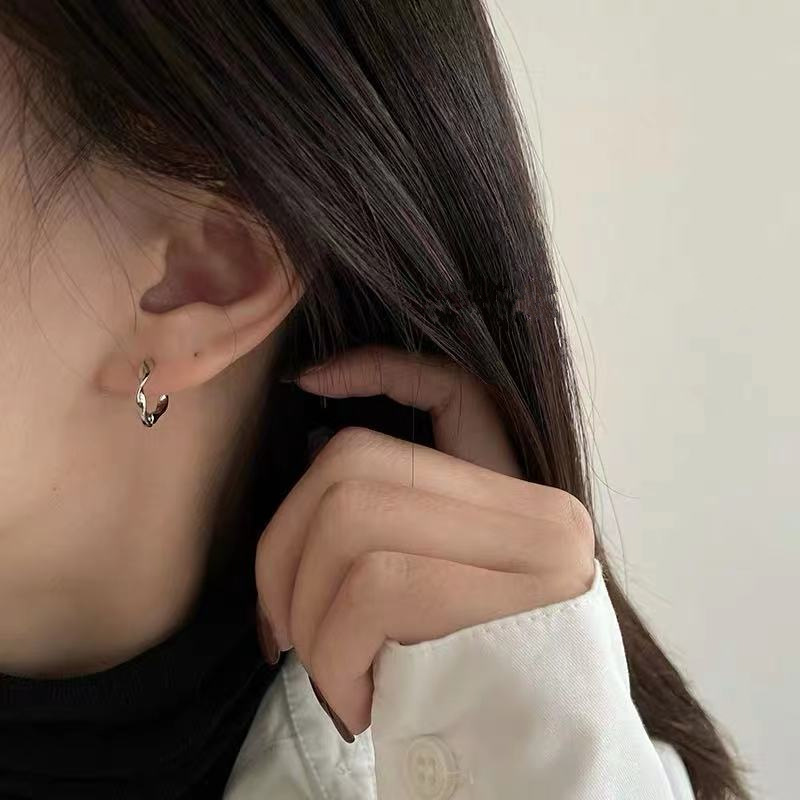 几何不规则扭曲耳钉简约女小巧耳圈女气质韩国耳环网红耳扣耳饰品流行饰品时尚耳饰韩版耳环耳圈耳扣品牌代加工OEM