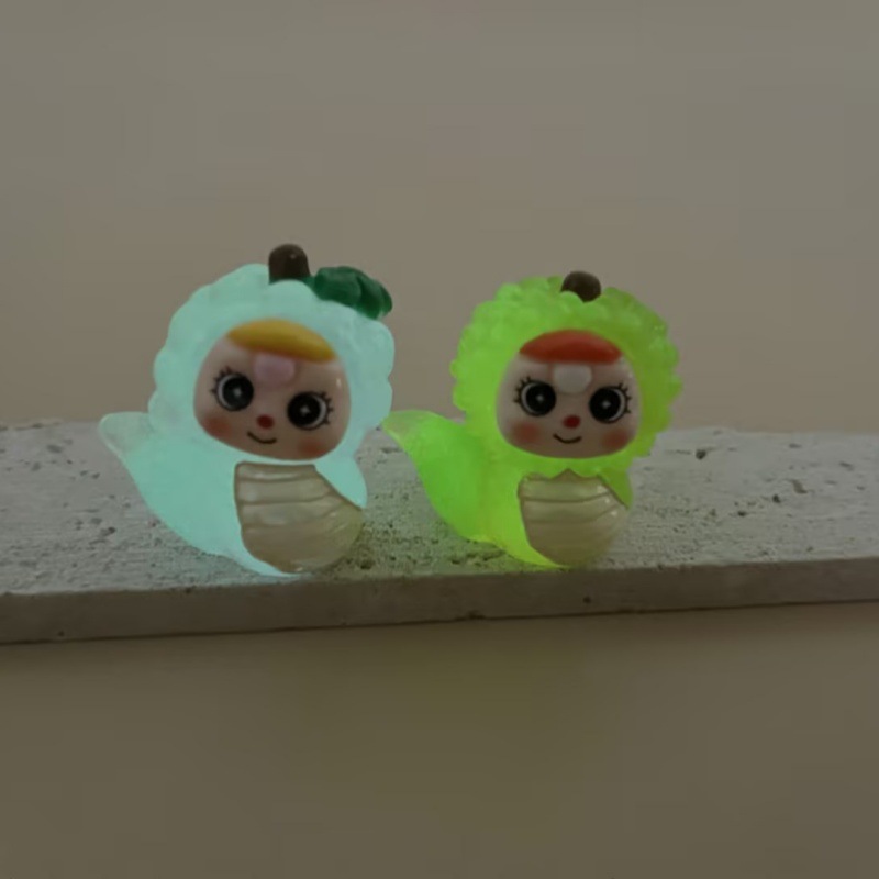 Dibujos animados luminosos color real serpiente año fruta bebé escritorio coche coche DIY lindo resina marea juego juego serpiente bebé fruta resina shak yin vivo caja ciega bolsa ciega juguetes Specification image