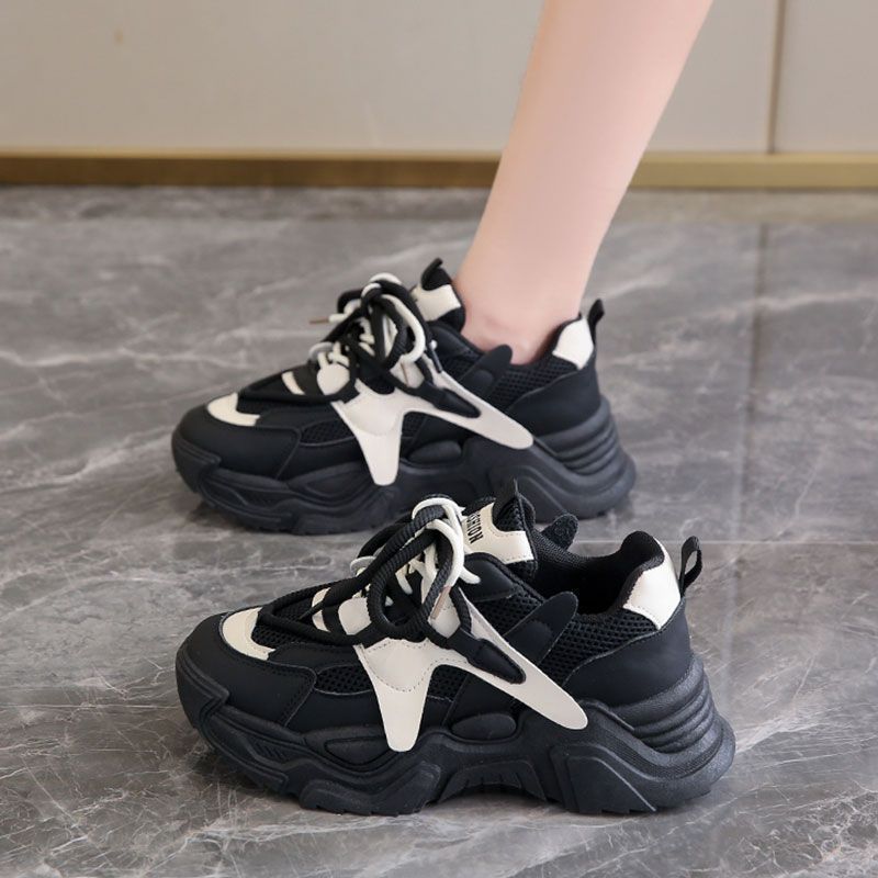 Double-mesh breathable dad shoes for women, Spring 2025 new mid-heel anti-slip soft-soled wide-foot thick-soled casual sports shoes Application Scenario