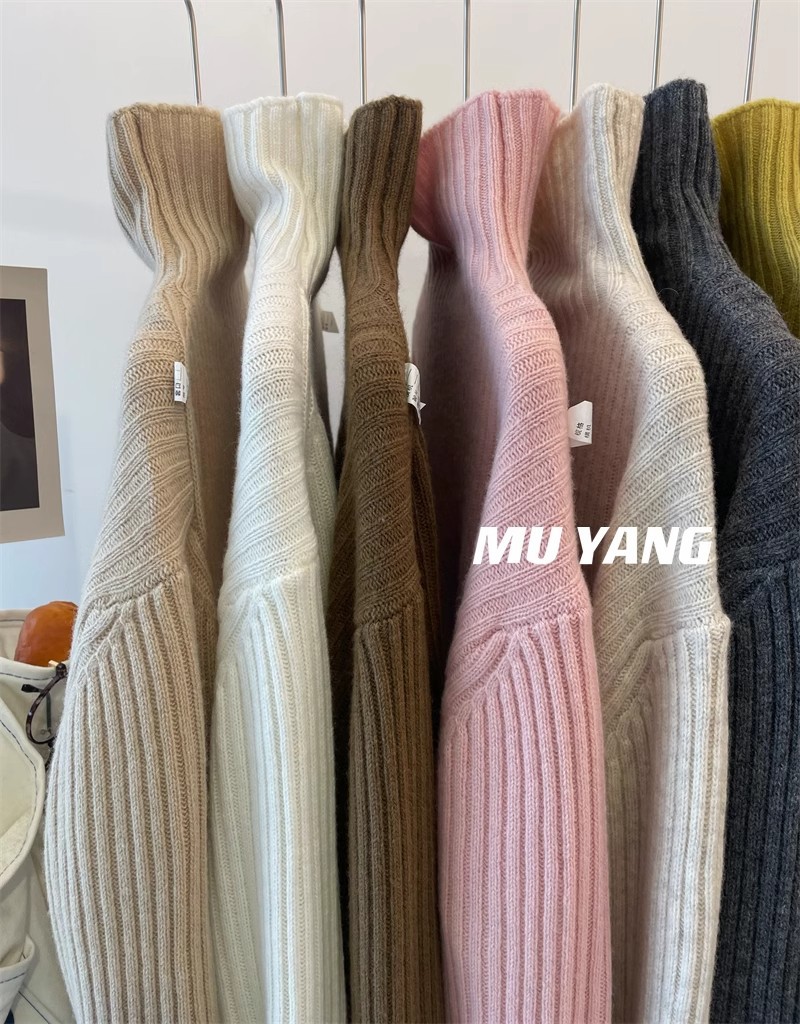 The high-neck sweater in the center! Thickened pit wool is slimming and loose. It can be worn as a base layer for women in winter pic 3