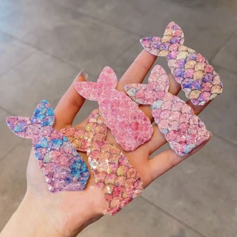 Children's cute mermaid sequined bangs hair clips, bb clips, little girl princess broken hair clips, children's back head headwear Application Scenario