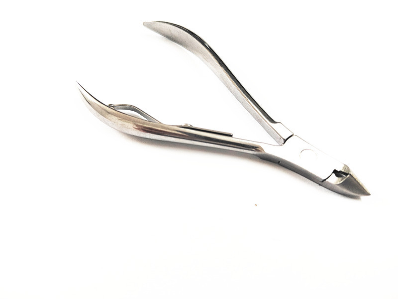 Wholesale stainless steel dead skin pliers, beauty pliers, dead skin removers, high-quality pedicure pliers, quality guaranteed 8712 details Picture