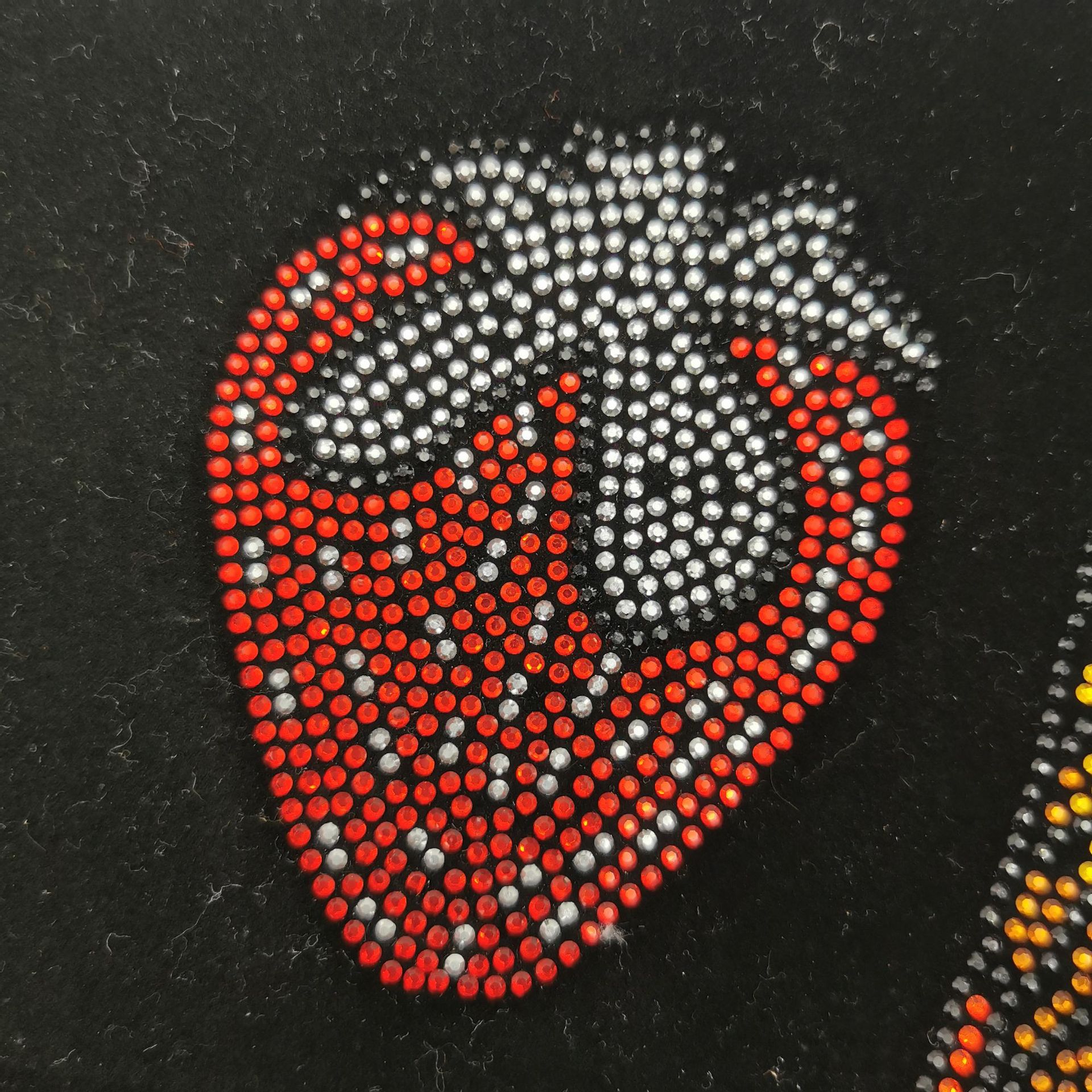 Gallo Christmas Color Strawberry Diamond Hot Paint Trend Explosion To Figure Custom Flat Bottom Diamond Wholesale Clothing Accessories details Picture