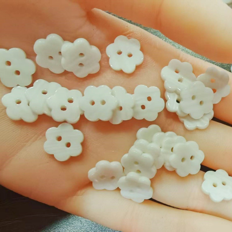 珠光梅花型树脂仿贝纽扣童装衬衫钮扣花朵儿童睡衣针织外套小扣子