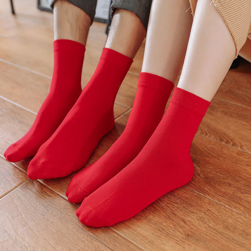 Sock street stall one-piece delivery 2026 red socks, zodiac year cotton socks for men and women autumn and winter, large red mid-calf socks, wedding couple's same style long socks wholesale one-piece delivery Application Scenario