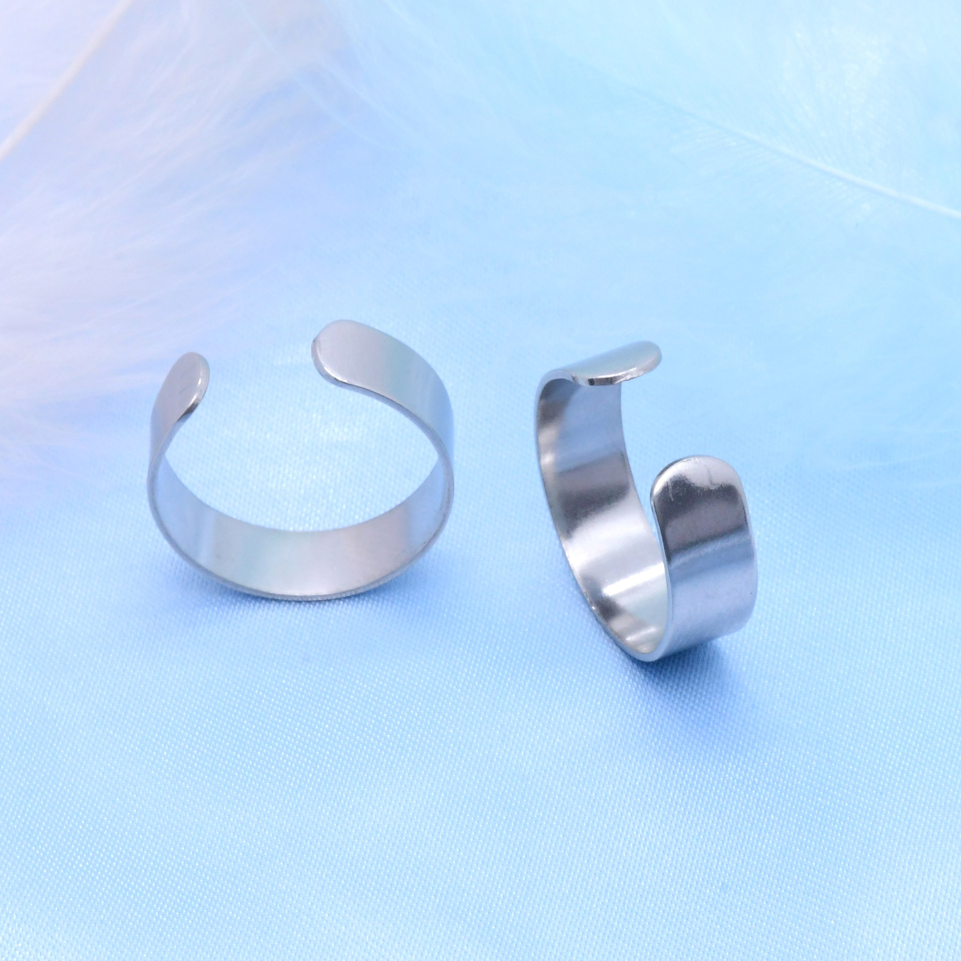 Wholesale personalized and creative C-shaped opening stainless steel ring accessories, diy polished jewelry, ring setting, original source of plain rings Specification image
