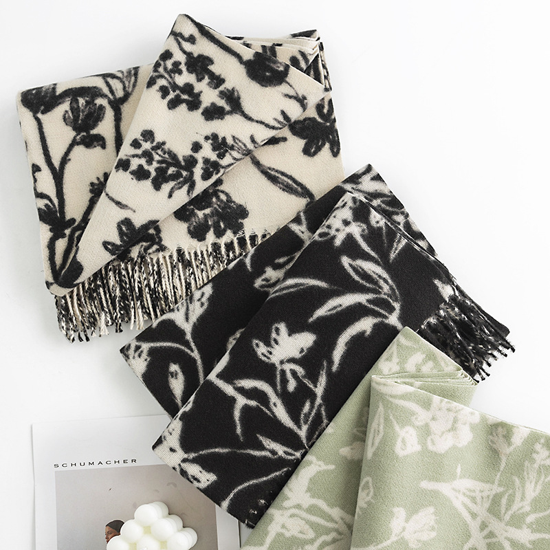 New Imitation Cashmere Scarf Female Cream Sweet Sister Wind Autumn And Winter Printed Scarf Korean Version Korean Neck Network Red Shawl Application Scenario